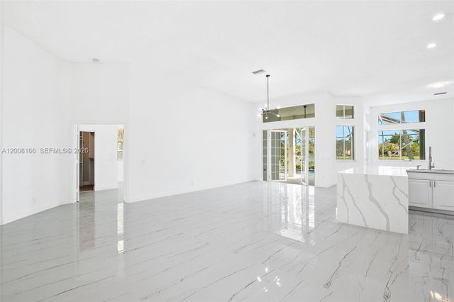 646 Heritage Dr 646, Weston, FL 33326