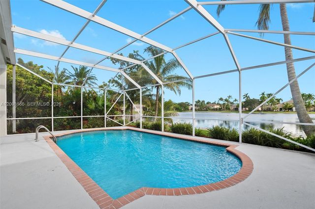 646 Heritage Dr 646, Weston, FL 33326