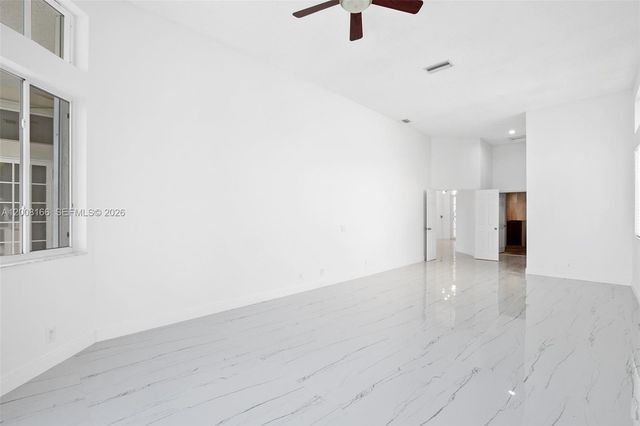 646 Heritage Dr 646, Weston, FL 33326