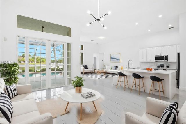 646 Heritage Dr 646, Weston, FL 33326