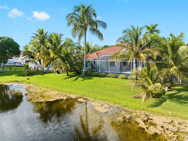 646 Heritage Dr 646, Weston, FL 33326