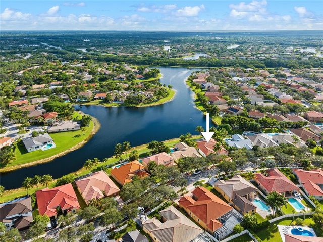 646 Heritage Dr 646, Weston, FL 33326