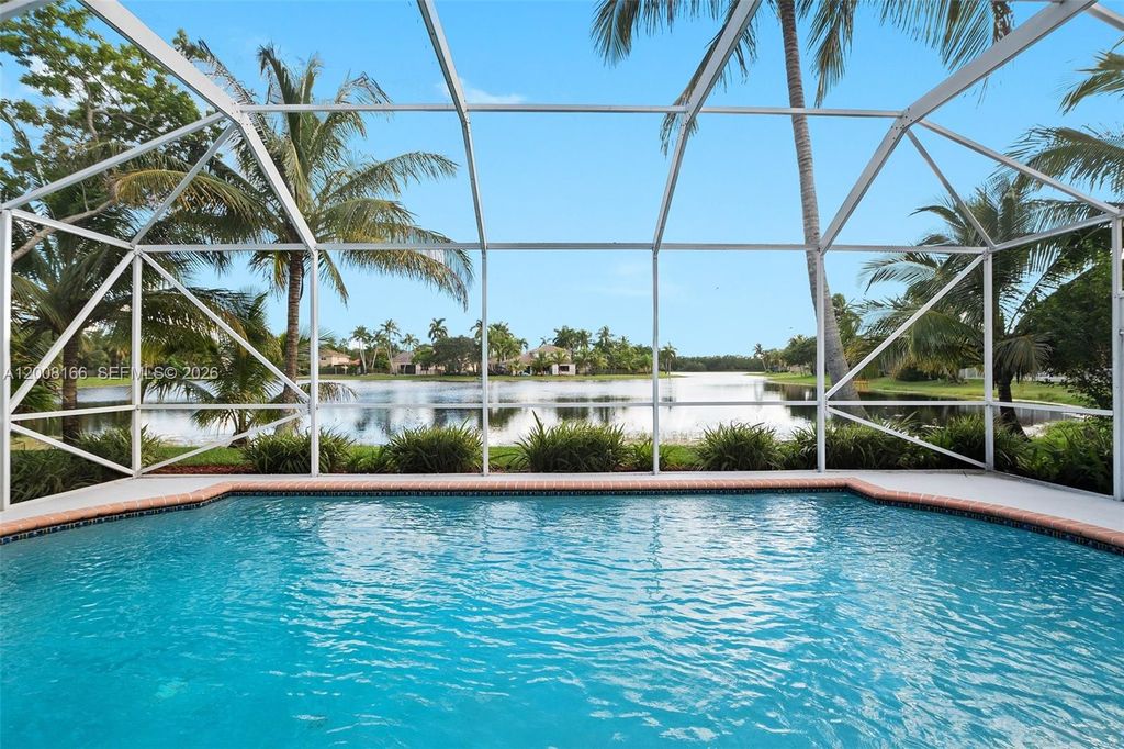 646 Heritage Dr 646, Weston, FL 33326