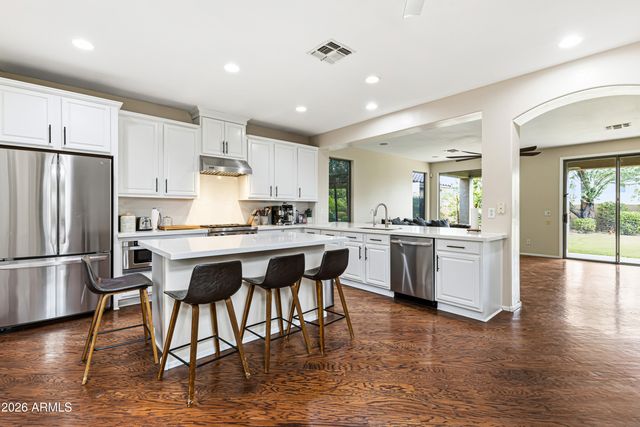 3229 W BUCKHORN Trail, Phoenix, AZ 85083
