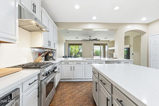 3229 W BUCKHORN Trail, Phoenix, AZ 85083