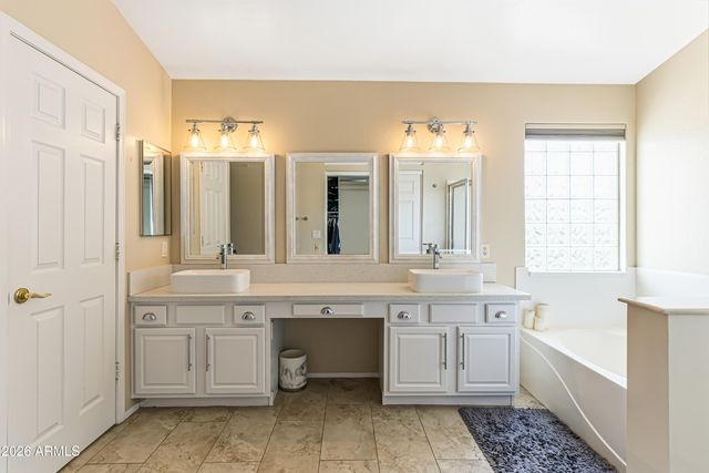 3229 W BUCKHORN Trail, Phoenix, AZ 85083