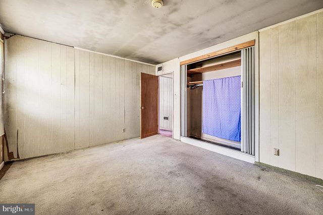 589 ELBRIDGE RD, Morrisville, PA 19067