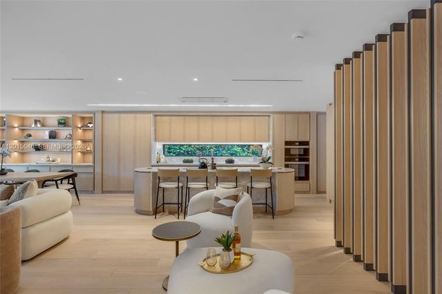 72 W Shore Drive W, Miami, FL 33133