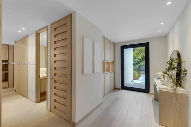 72 W Shore Drive W, Miami, FL 33133