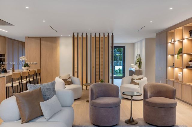 72 W Shore Drive W, Miami, FL 33133