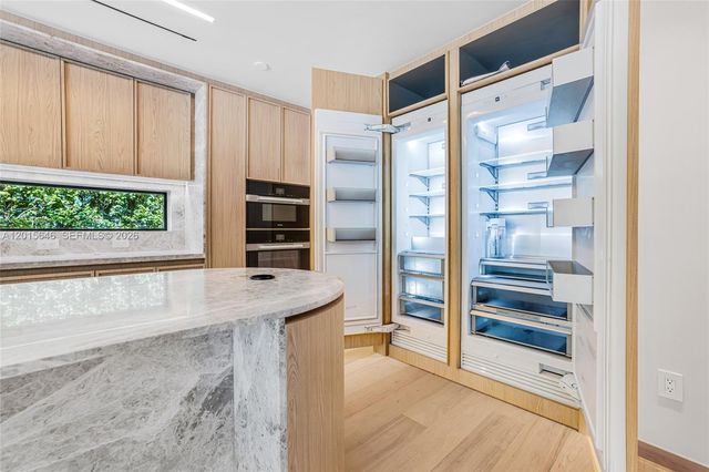 72 W Shore Drive W, Miami, FL 33133