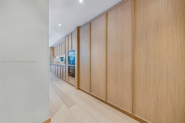 72 W Shore Drive W, Miami, FL 33133