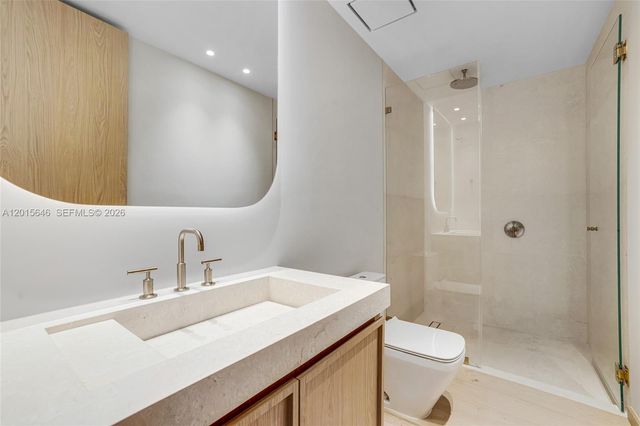 72 W Shore Drive W, Miami, FL 33133