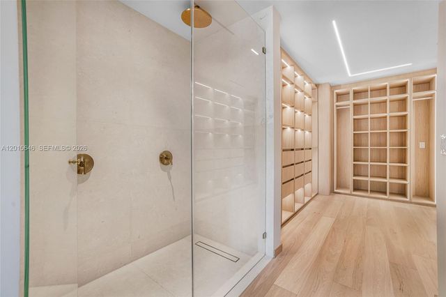 72 W Shore Drive W, Miami, FL 33133