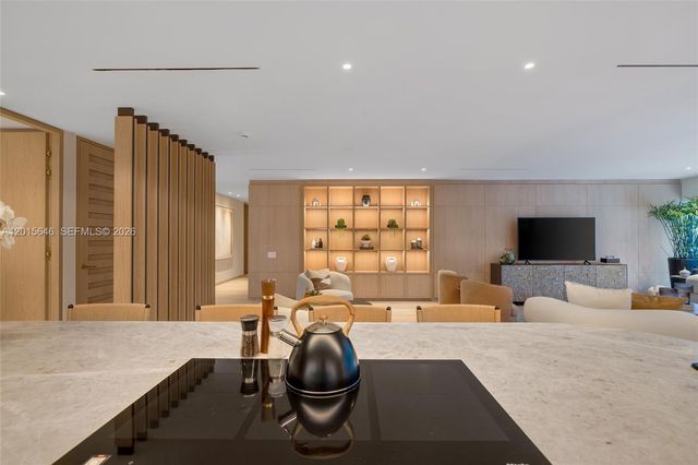 72 W Shore Drive W, Miami, FL 33133