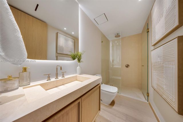 72 W Shore Drive W, Miami, FL 33133