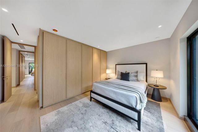 72 W Shore Drive W, Miami, FL 33133