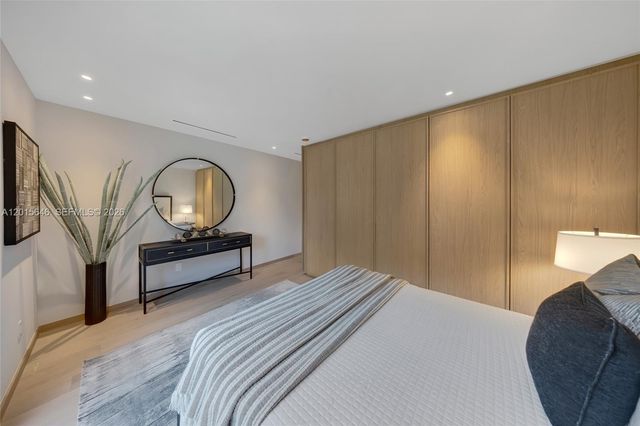 72 W Shore Drive W, Miami, FL 33133