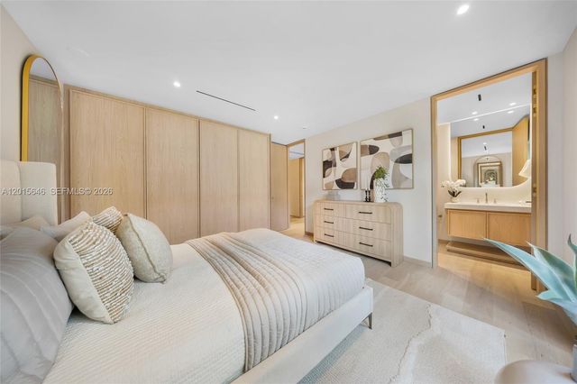 72 W Shore Drive W, Miami, FL 33133