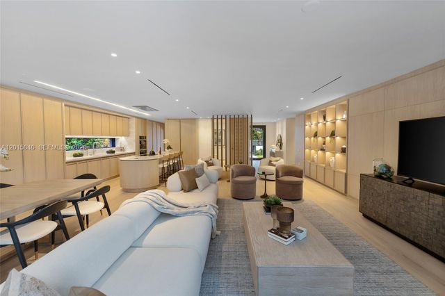 72 W Shore Drive W, Miami, FL 33133