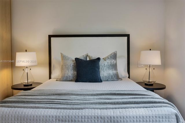 72 W Shore Drive W, Miami, FL 33133