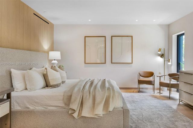 72 W Shore Drive W, Miami, FL 33133