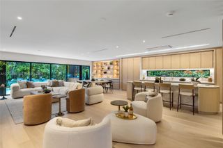 72 W Shore Drive W, Miami, FL 33133