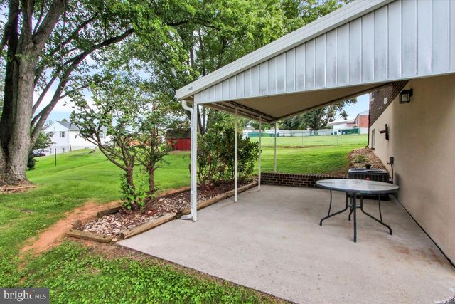 37 LISBURN AVE, Shrewsbury, PA 17361