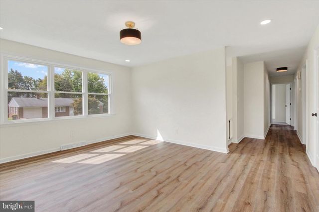 37 LISBURN AVE, Shrewsbury, PA 17361