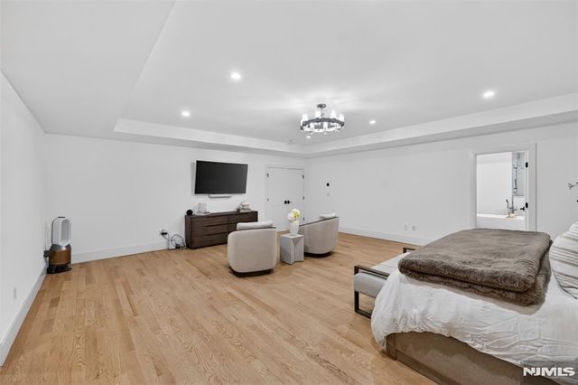 457 Lincoln Drive, Paramus, NJ 07652