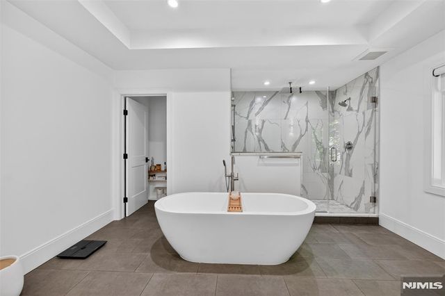 457 Lincoln Drive, Paramus, NJ 07652