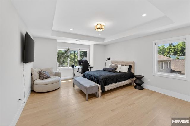 457 Lincoln Drive, Paramus, NJ 07652