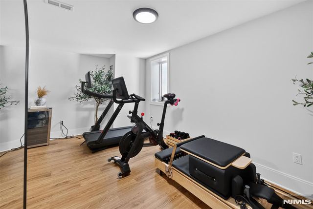 457 Lincoln Drive, Paramus, NJ 07652