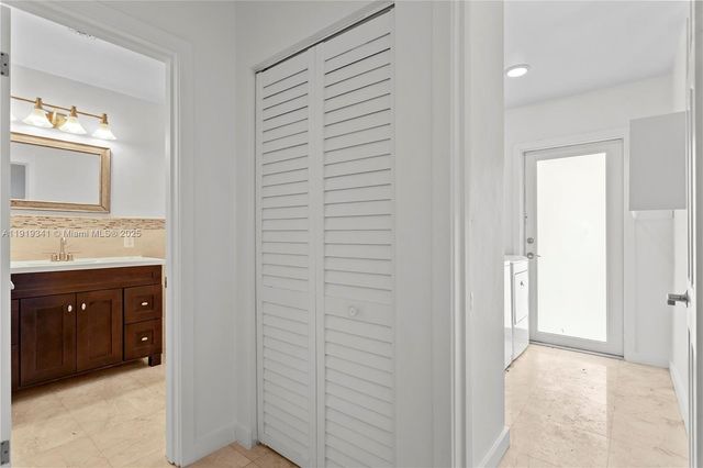 9940 SW 62nd Street, Miami, FL 33173