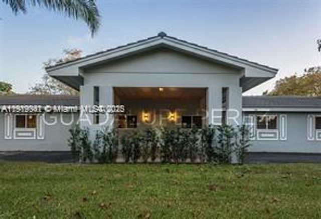 9940 SW 62nd Street, Miami, FL 33173