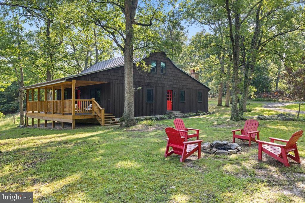 200 SWEETBRIAR, Winchester, VA 22603