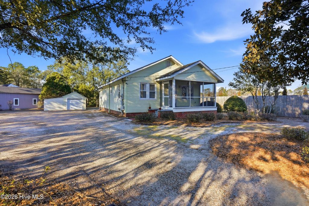 3908 Carolina Beach Road, Wilmington, NC 28412