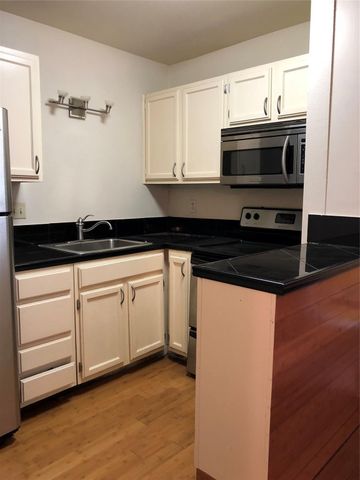 1000 W 26th ST 105, Austin, TX 78705