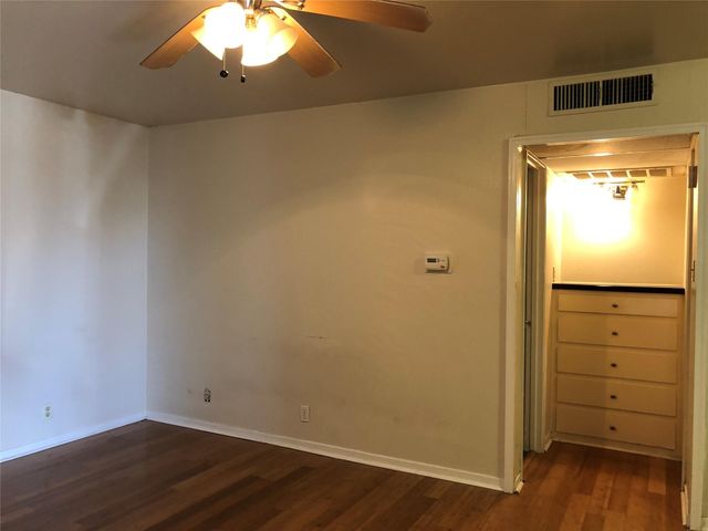 1000 W 26th ST 105, Austin, TX 78705