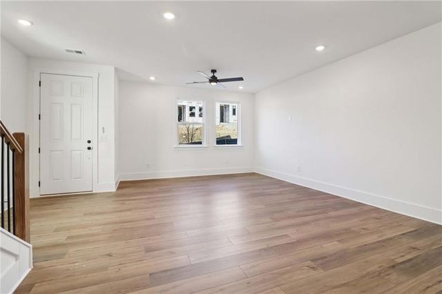 1617 Worley Way NW, Atlanta, GA 30318