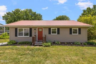 906 Locklaine Drive, Johnson City, TN 37601