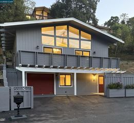 50 Brookwood Rd, Orinda, CA 94563