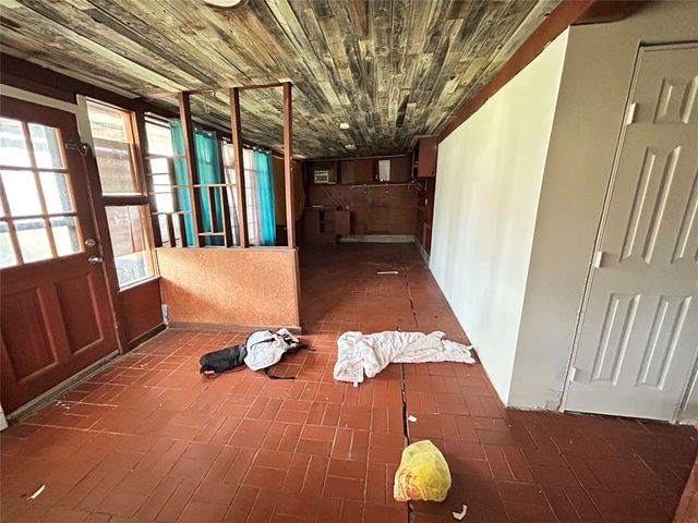 4728 Trail Lake Drive, Fort Worth, TX 76133