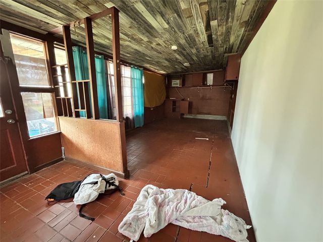 4728 Trail Lake Drive, Fort Worth, TX 76133