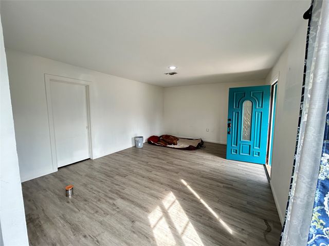 4728 Trail Lake Drive, Fort Worth, TX 76133