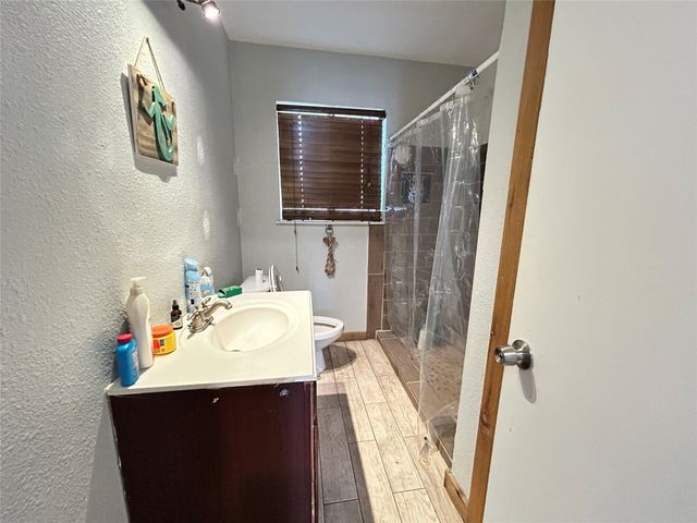 4728 Trail Lake Drive, Fort Worth, TX 76133