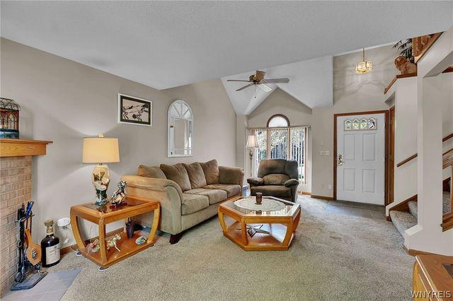 15 In The Woods Lane, West Seneca, NY 14224