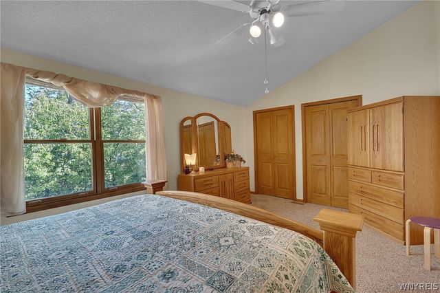 15 In The Woods Lane, West Seneca, NY 14224