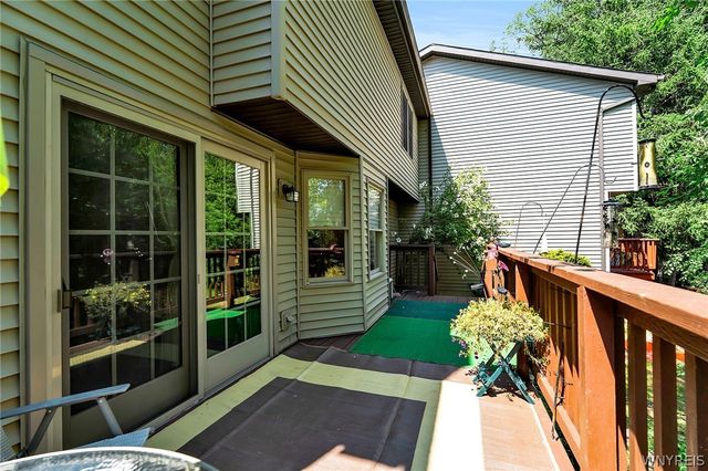 15 In The Woods Lane, West Seneca, NY 14224