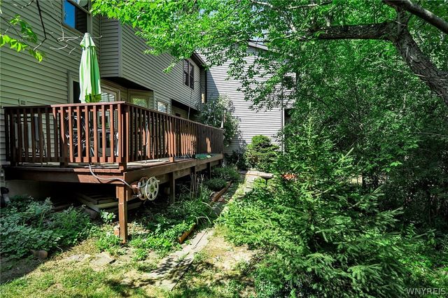 15 In The Woods Lane, West Seneca, NY 14224